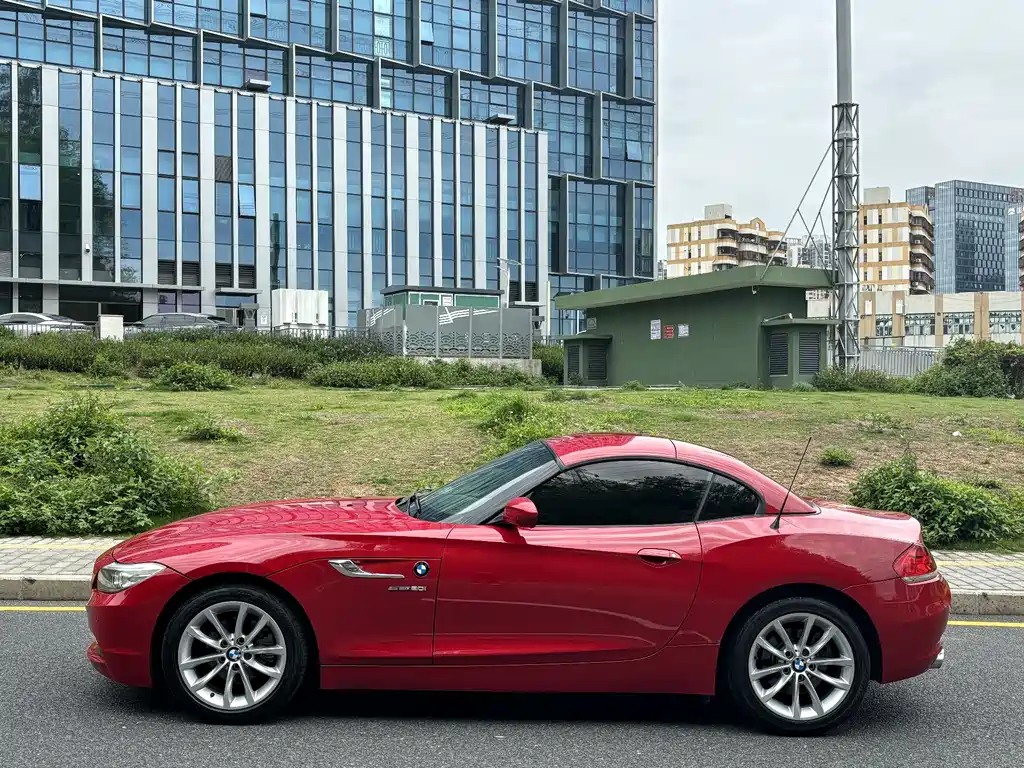 BMW Z4 2014 — фото 23