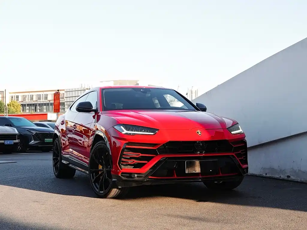 Lamborghini Urus 2020 — фото 5