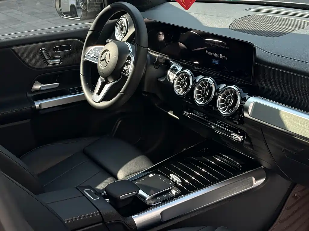 Mercedes-Benz GLB 2023 — фото 16