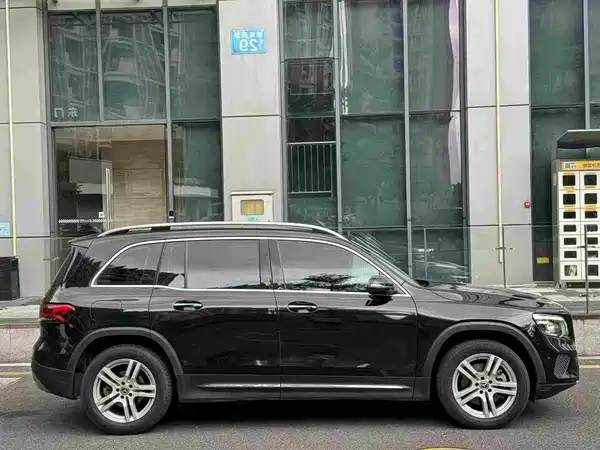Mercedes-Benz GLB 2022