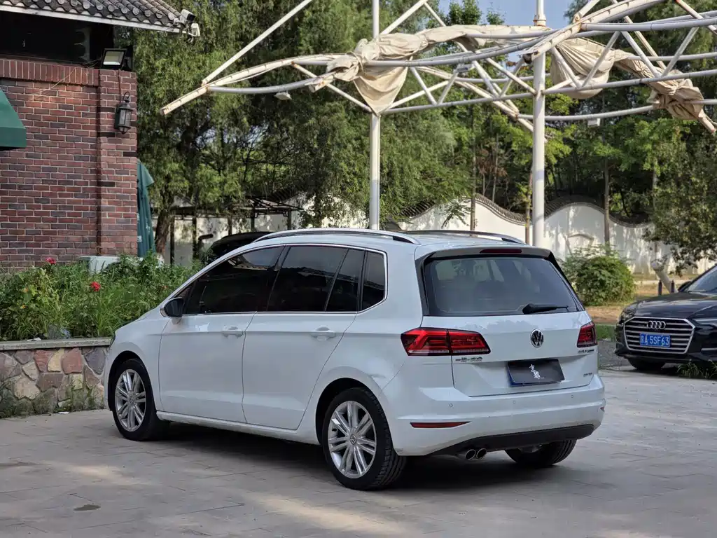 Volkswagen Golf Jialu 2018 — фото 6
