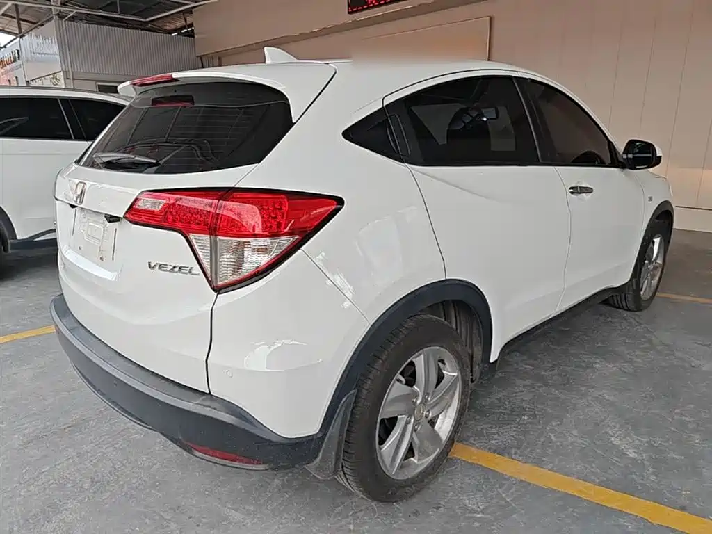 Honda Vezel 2020 — фото 7