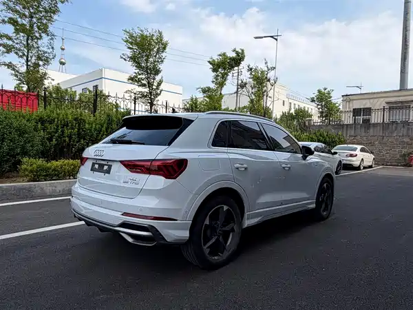 Audi Q3 2022