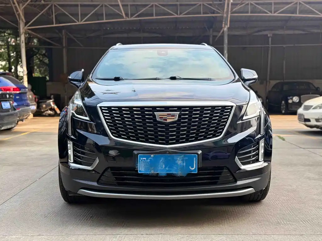 Cadillac XT5 2021 — фото 2