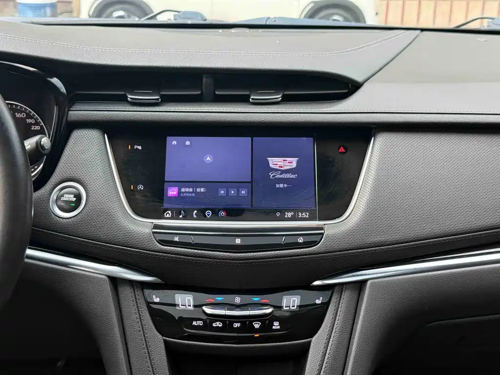Cadillac XT5 2021 — фото 18