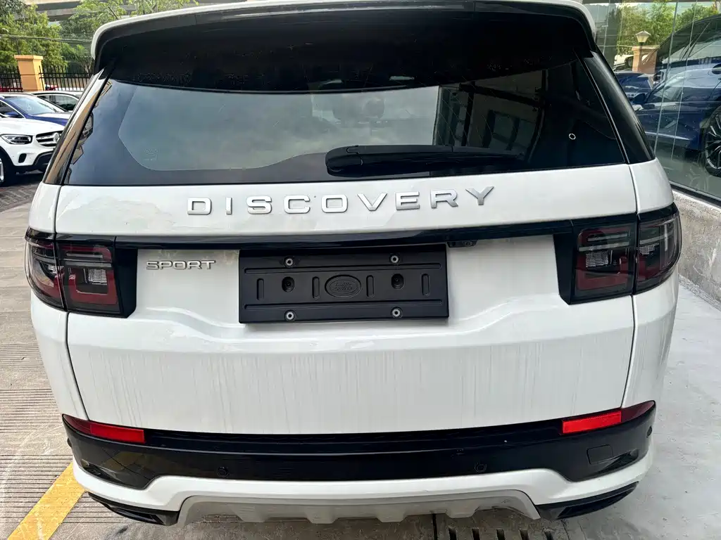 Land Rover Discovery Sport 2023 — фото 5