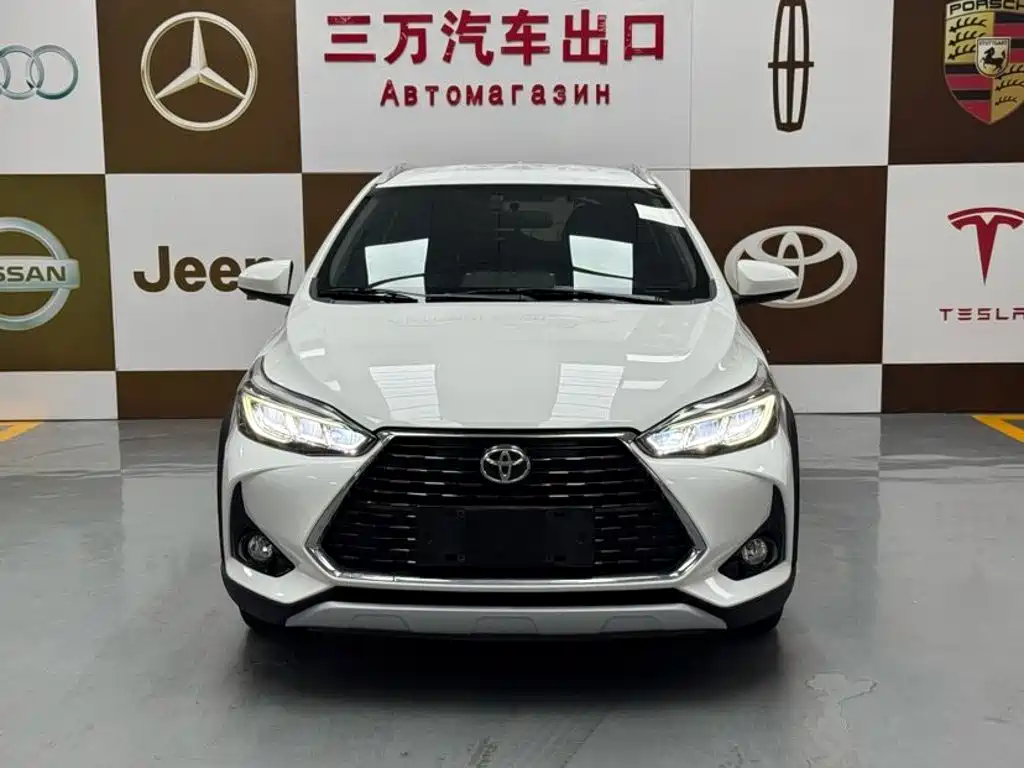 Toyota Yaris L 2022