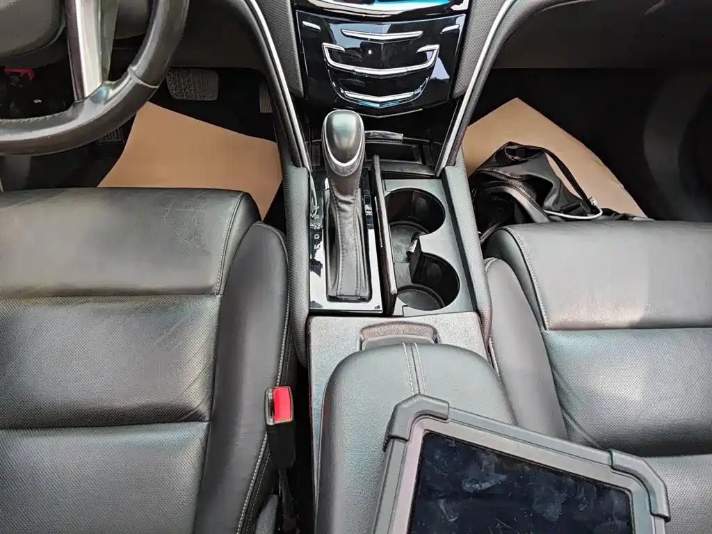 Cadillac XTS 2019 — фото 10