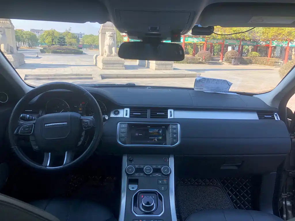 Land Rover Evoque 2017 — фото 18