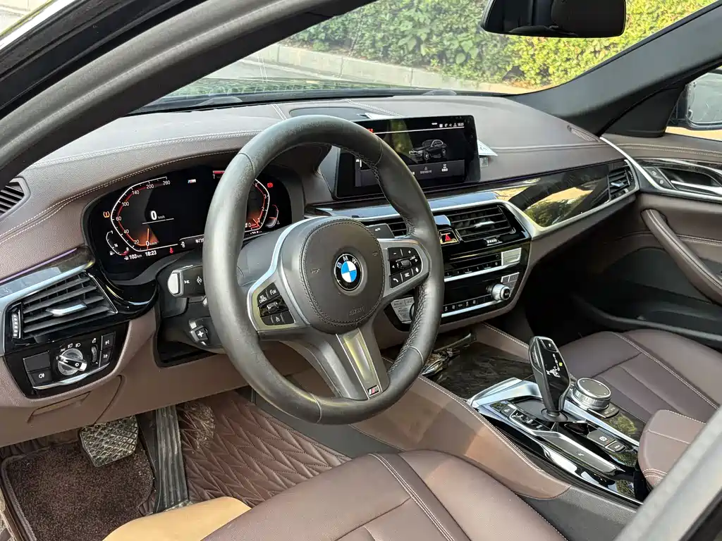 BMW 5 Series 2020