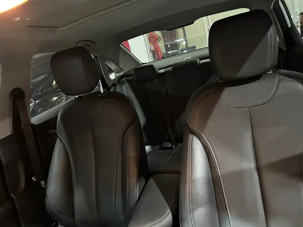 Buick Excelle 2022 — фото 16
