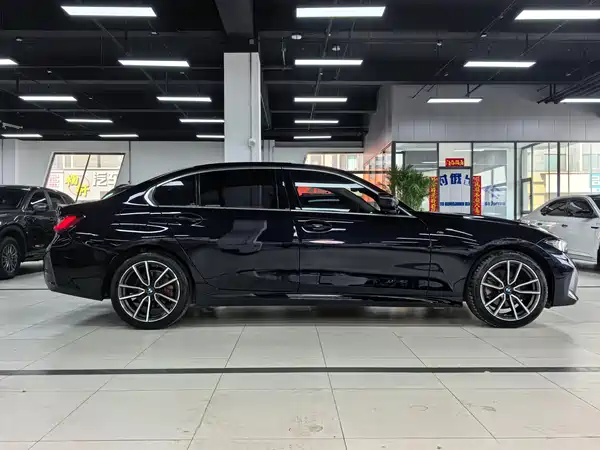BMW 3 Series 2023