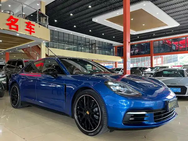 Porsche Panamera 2019