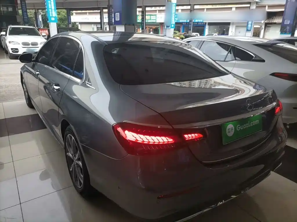 Mercedes-Benz E-Class 2021