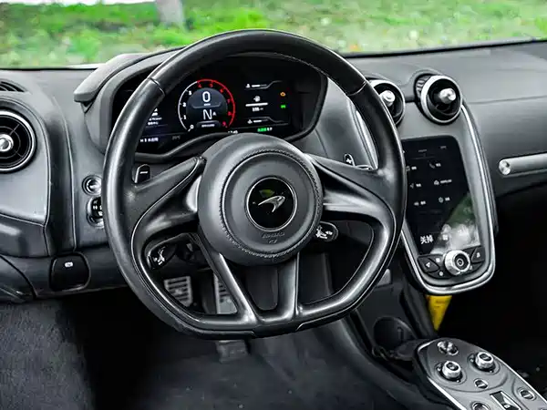 McLaren GT 2020