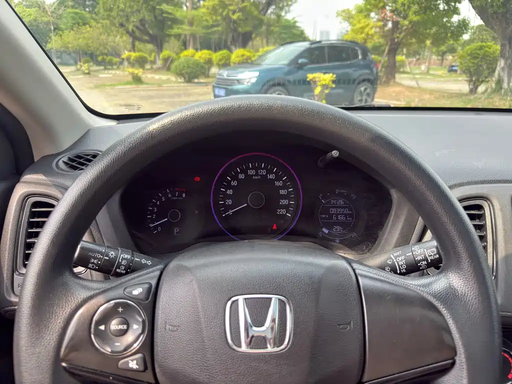 Honda Vezel 2019 — фото 18