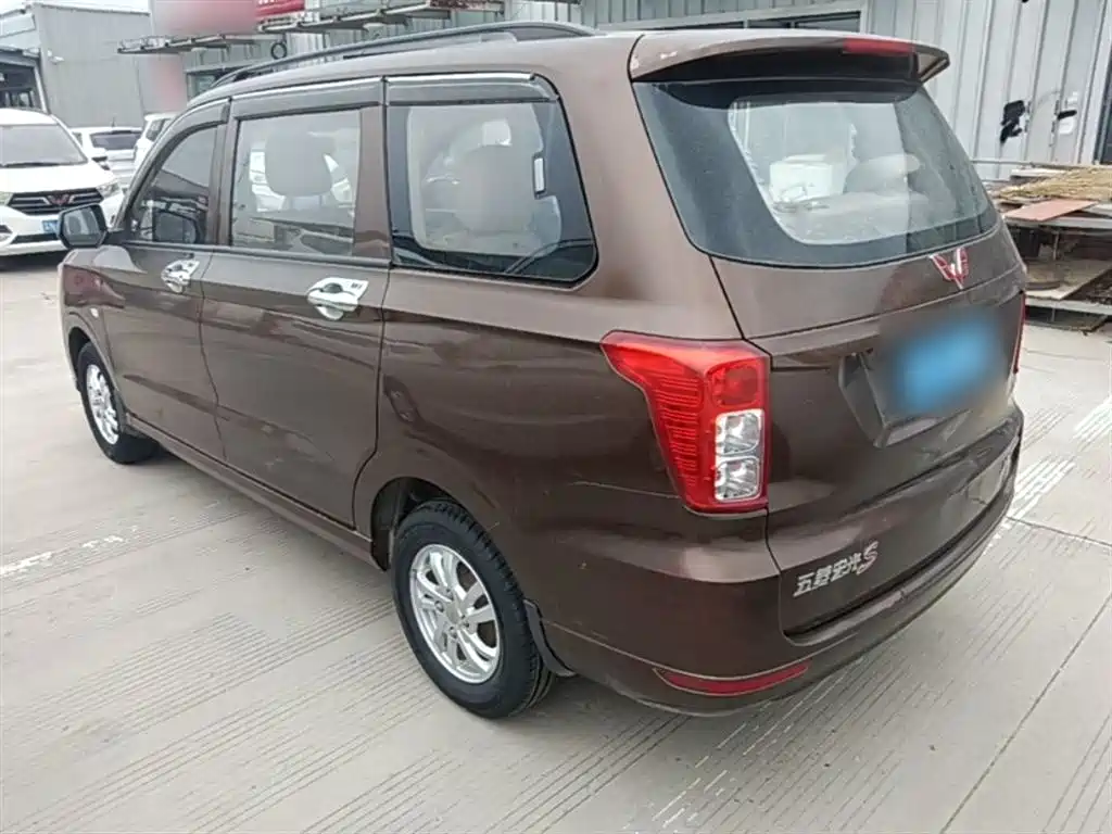Wuling Hongguang 2019 — фото 5