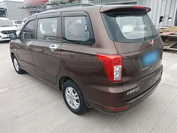 Wuling Hongguang 2019