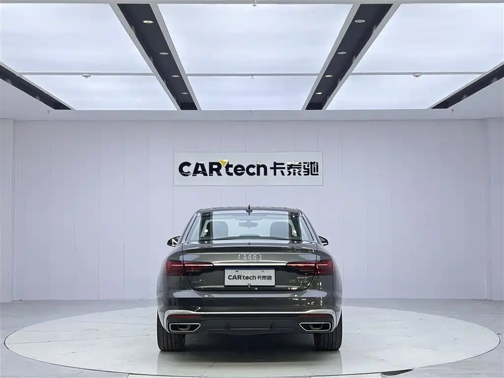 Audi A4L 2023 — фото 13