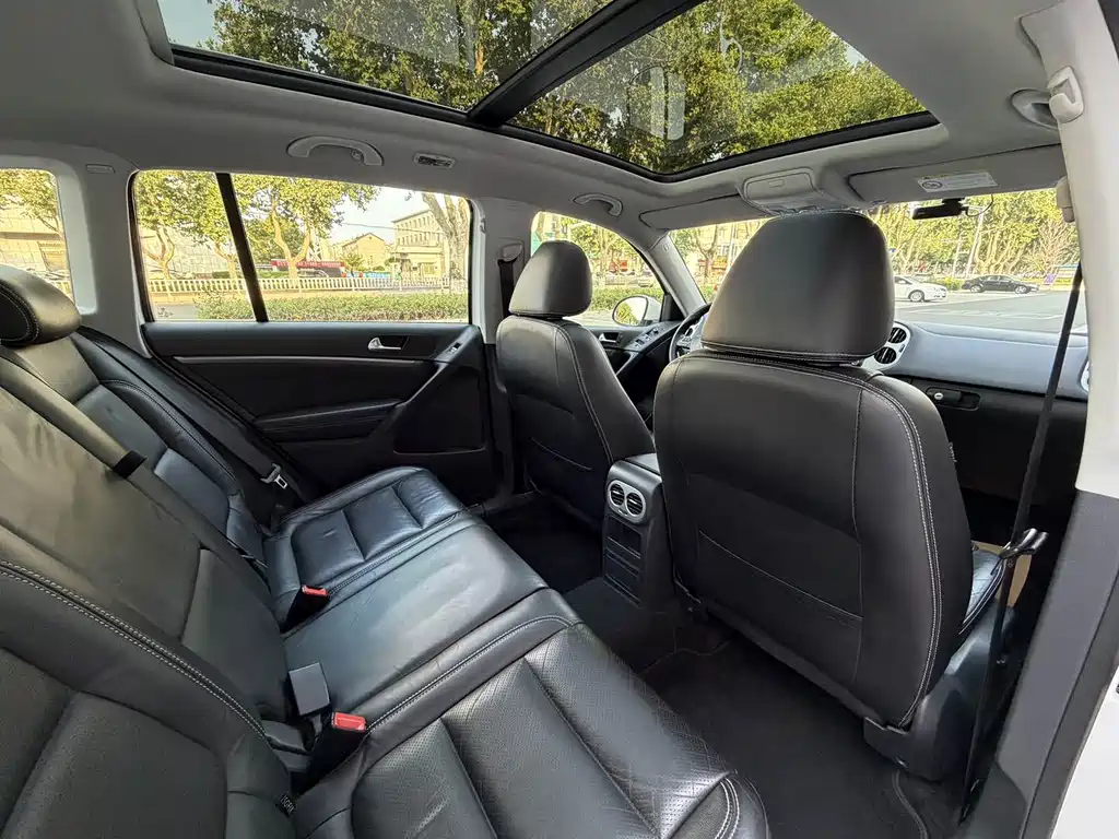 Volkswagen Tiguan 2016 — фото 11
