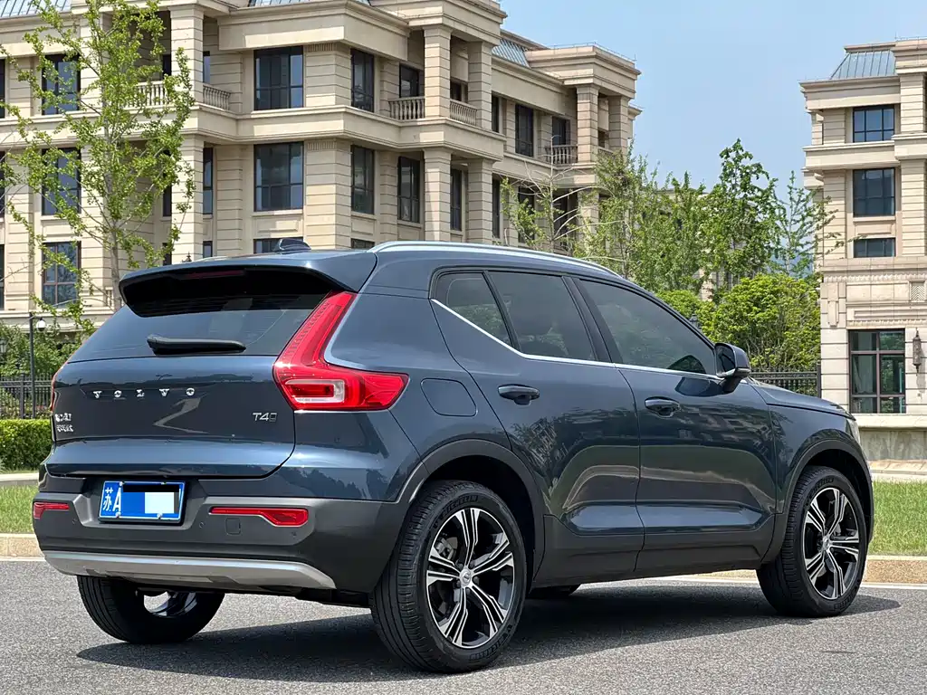 Volvo XC40 2020 — фото 5