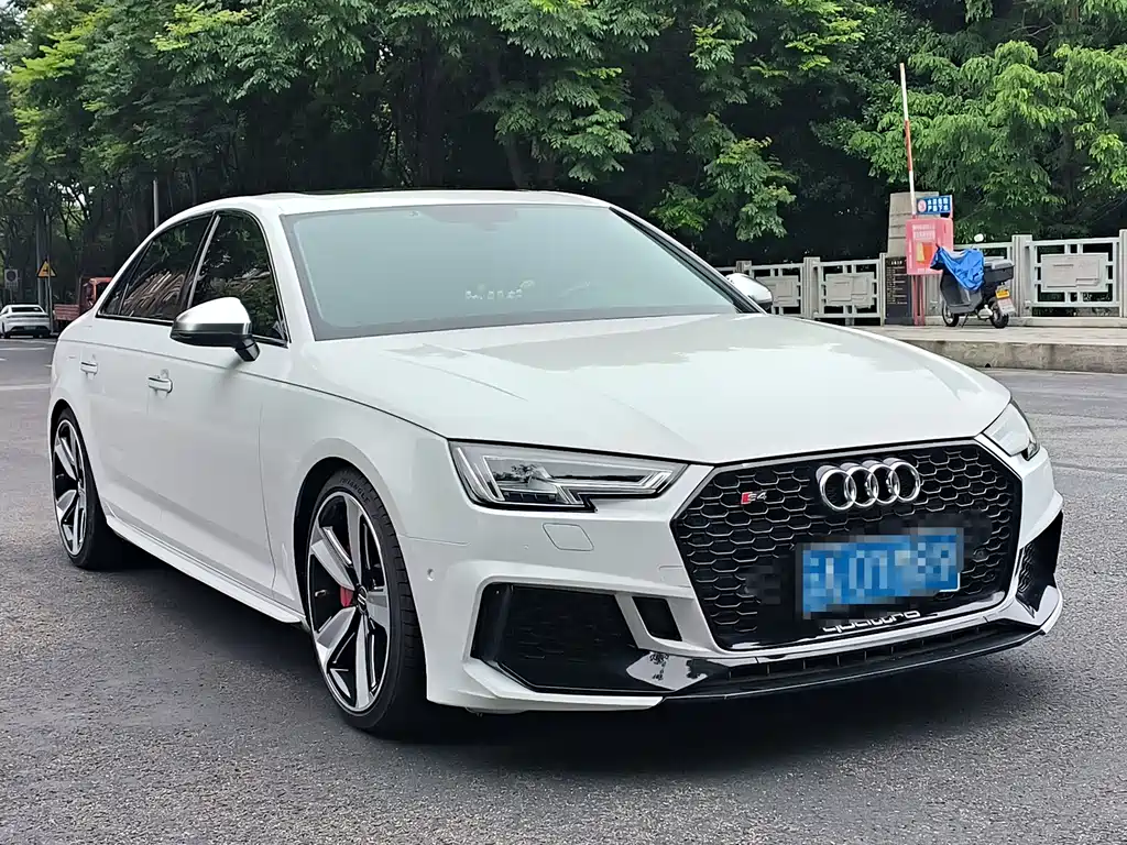 Audi A4L 2019 — фото 3