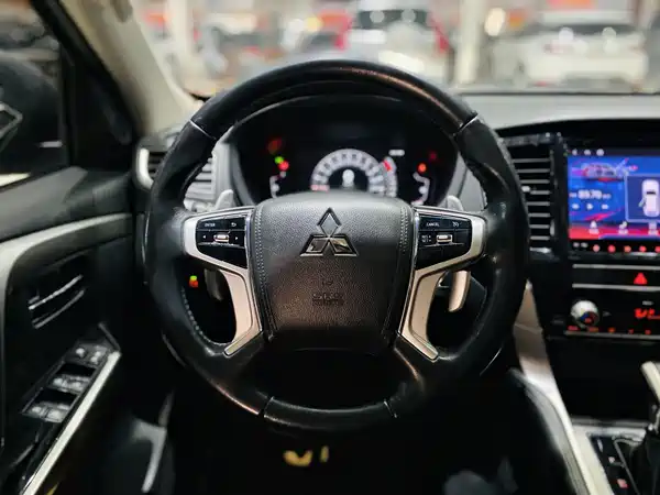 Mitsubishi Pajero Jinchang 2020
