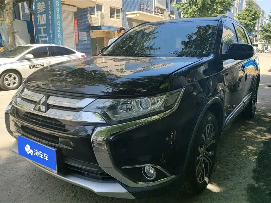 Mitsubishi Outlander 2018
