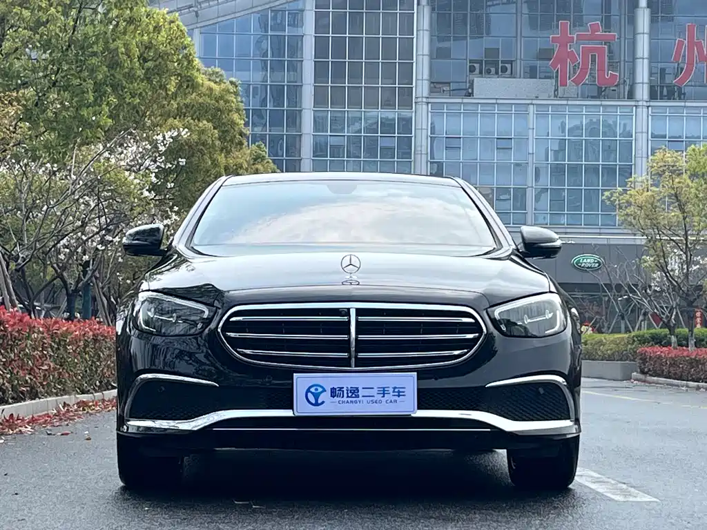 Mercedes-Benz E-Class 2023 — фото 2
