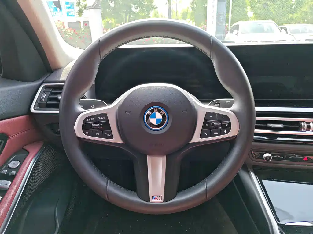 BMW i3 2024 — фото 16