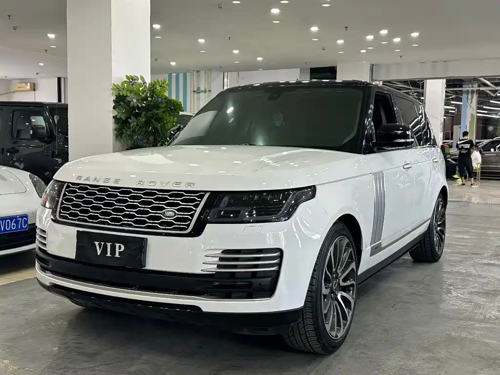 Land Rover Range Rover 2022 — фото 1