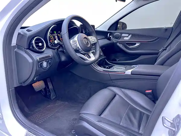 Mercedes-Benz C-Class 2020