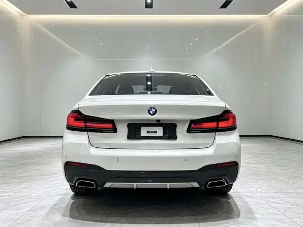 BMW 5 Series 2023