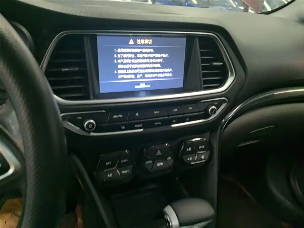 GAC Motor Trumpchi GS4 2017 — фото 13