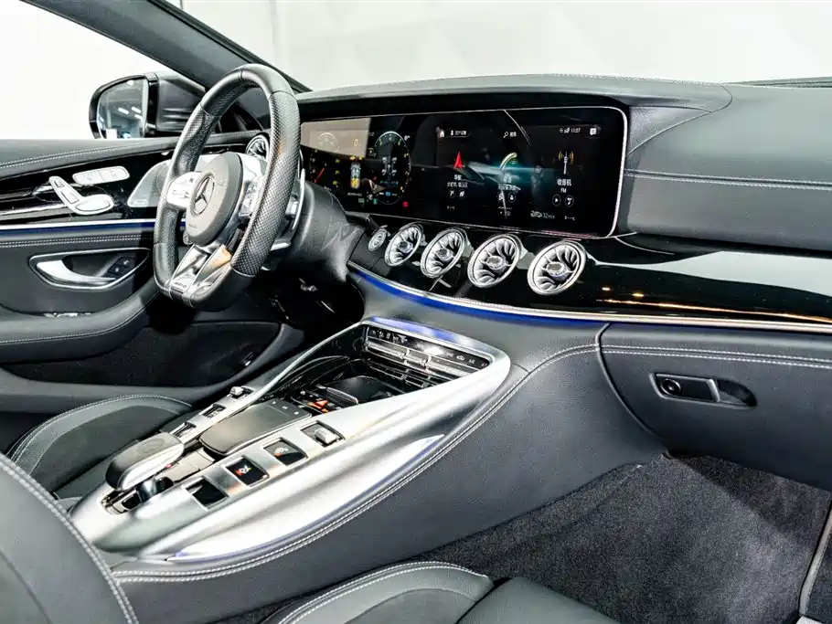 Mercedes-Benz AMG GT 2020 — фото 19