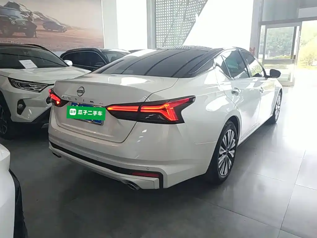 Nissan Teana 2024