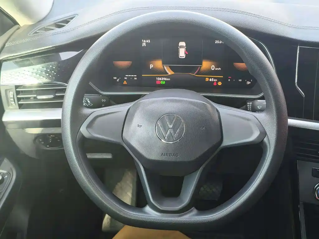 Volkswagen Passat 2023 — фото 15