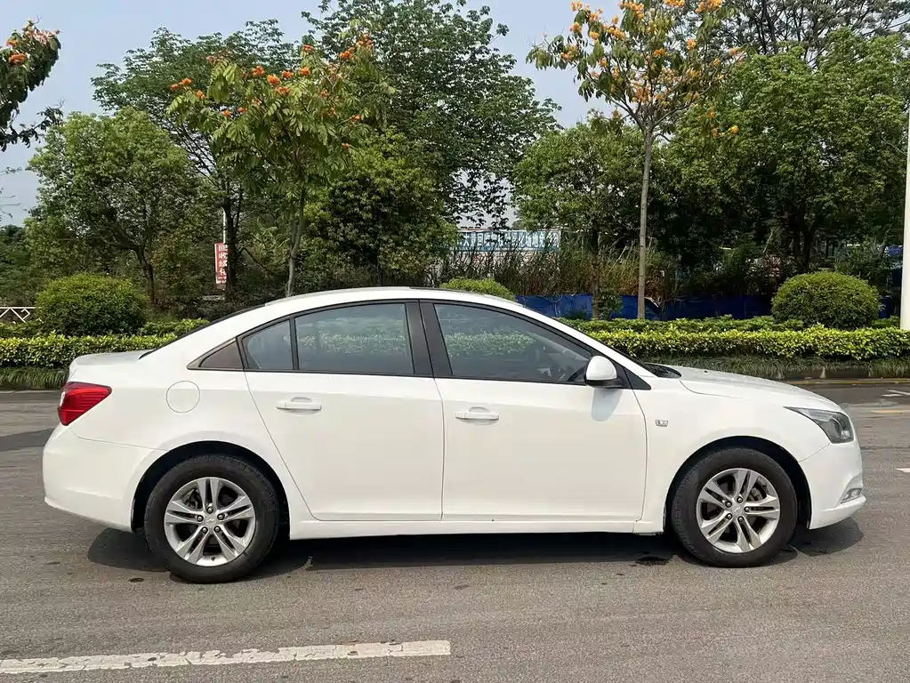 Chevrolet Cruze 2016 — фото 8