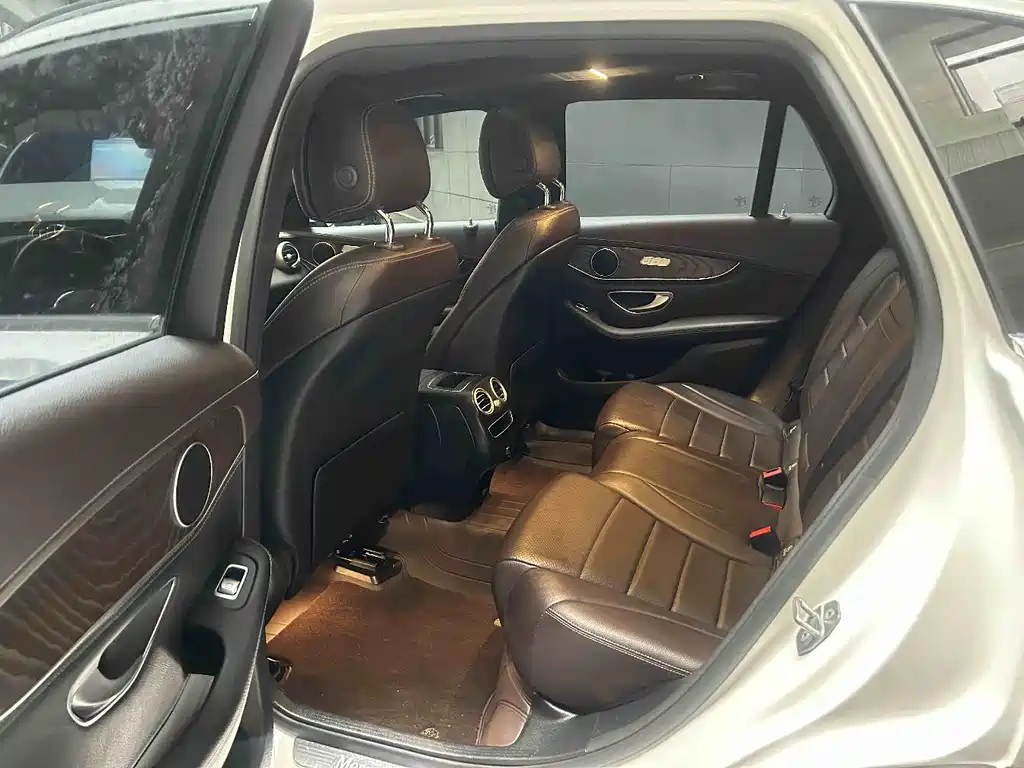 Mercedes-Benz GLC 2020 — фото 12