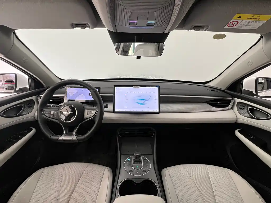 BYD Seal 05 DM-i 2025 — фото 19