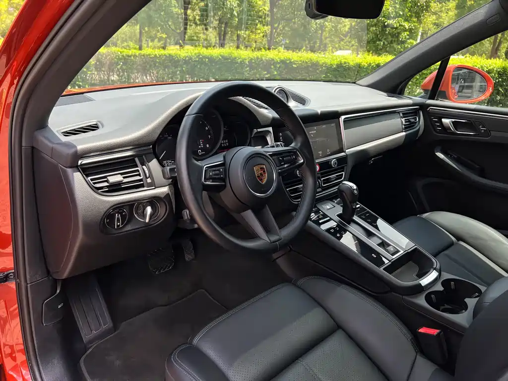 Porsche Macan 2022 — фото 20
