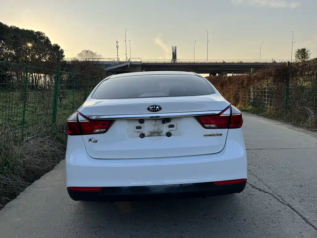 Kia K3 2016