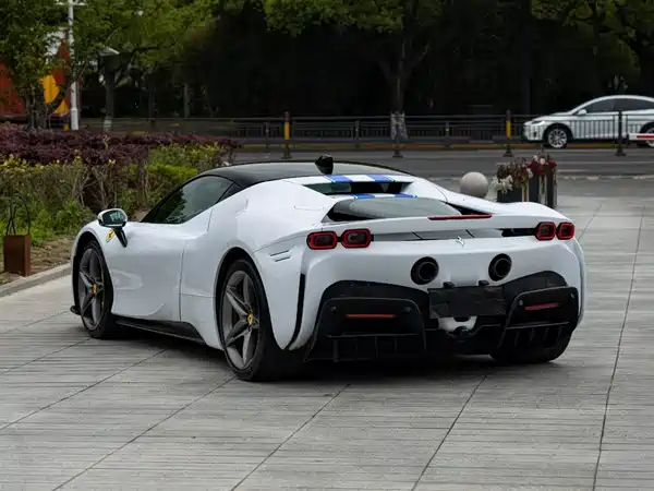 Ferrari SF90 2020