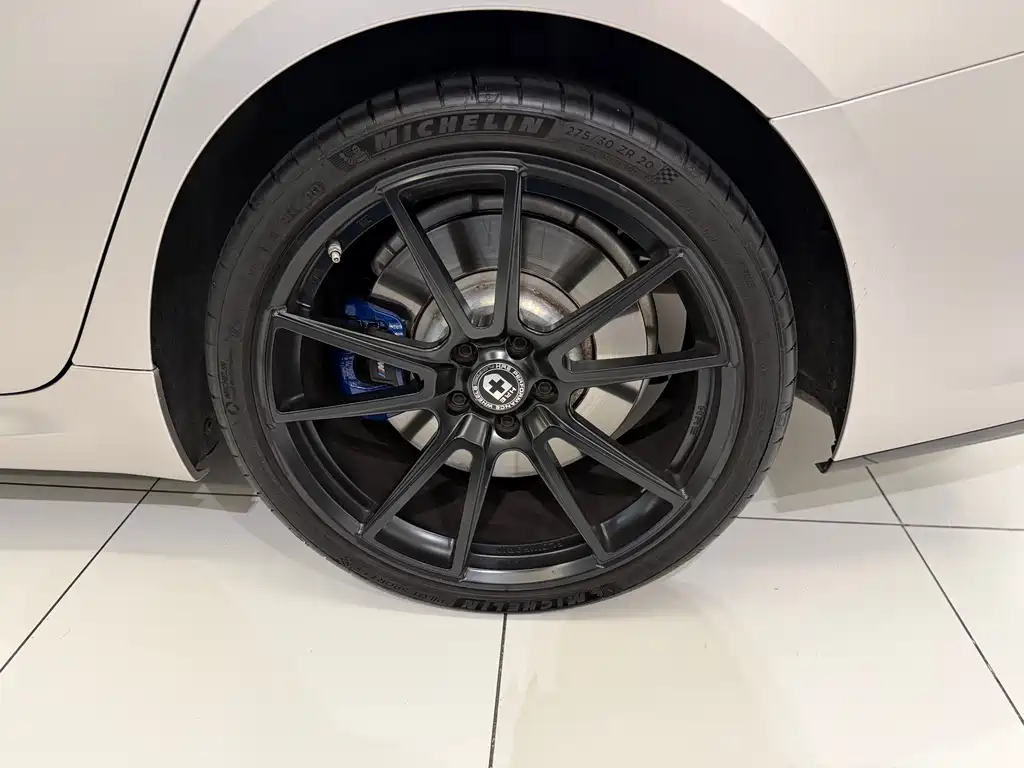 BMW 8 Series 2019 — фото 13