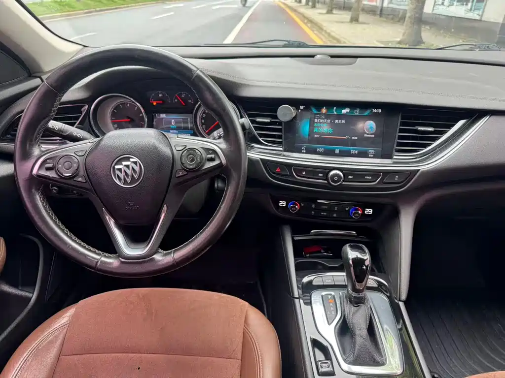 Buick Regal 2019 — фото 13