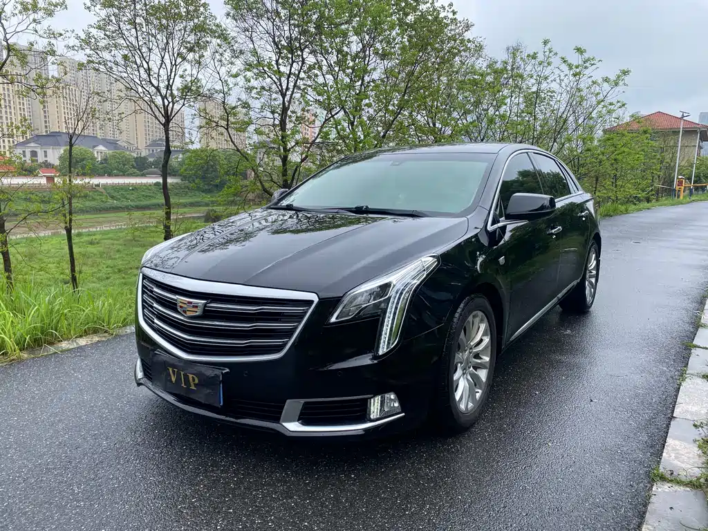Cadillac XTS 2019 — фото 1