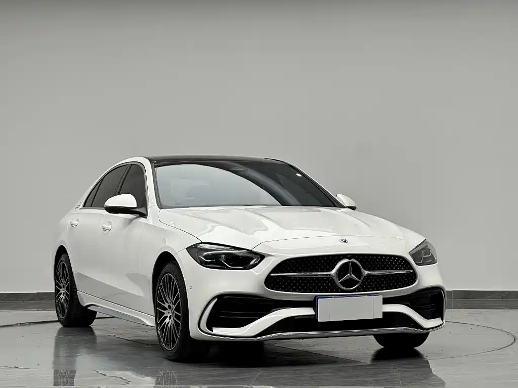 Mercedes-Benz C-Class 2024