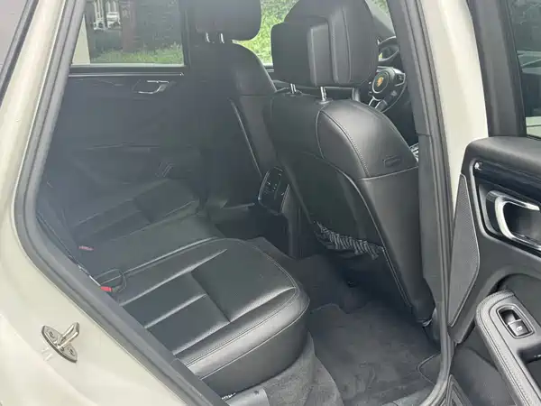 Porsche Macan 2015