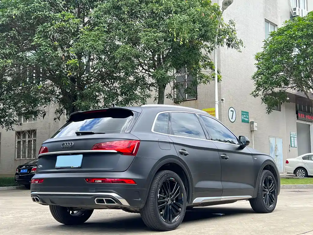 Audi Q5L 2022 — фото 4