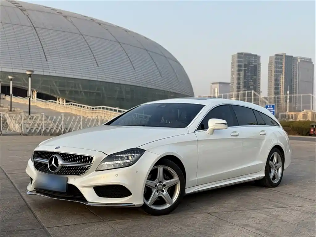 Mercedes-Benz CLS 2016 — фото 1